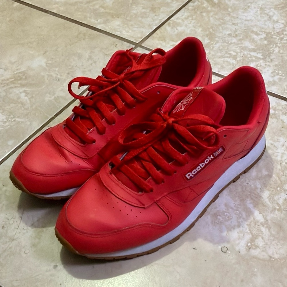Reebok Men's Red Sneakers